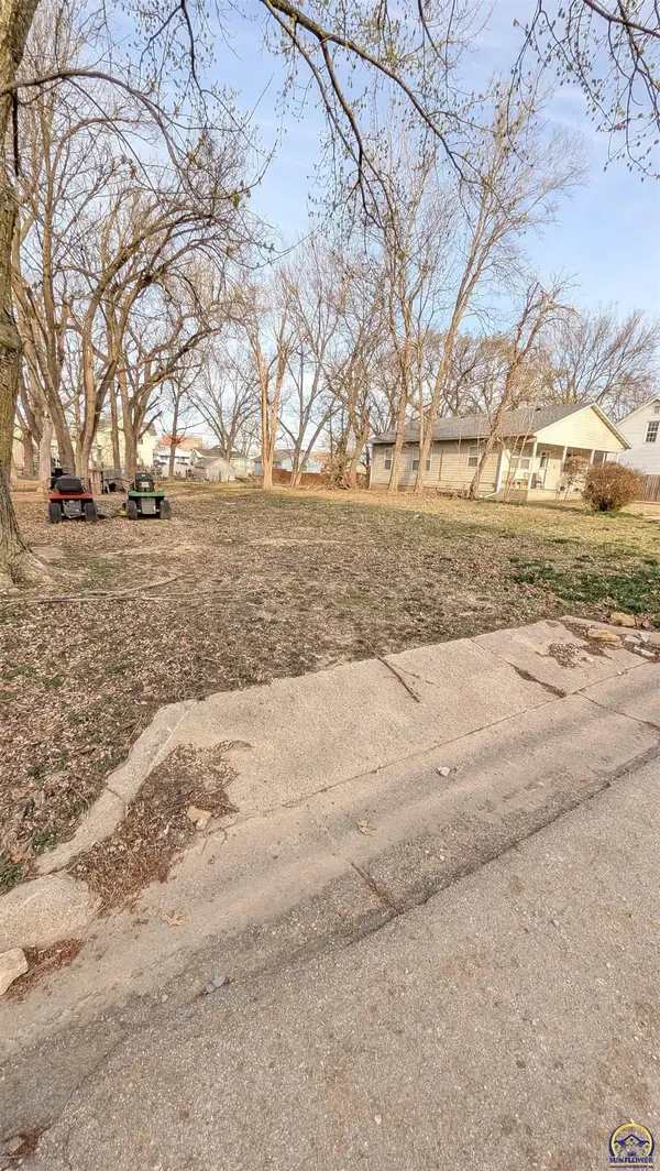 113 Market ST, Emporia, KS 66801
