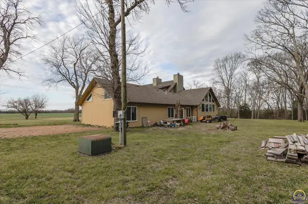 5040 E 141ST ST, Carbondale, KS 66414