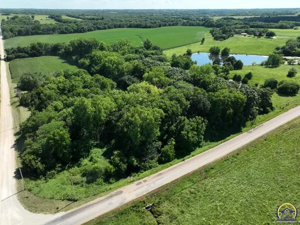 00000 214th Rd, Holton, KS 66436