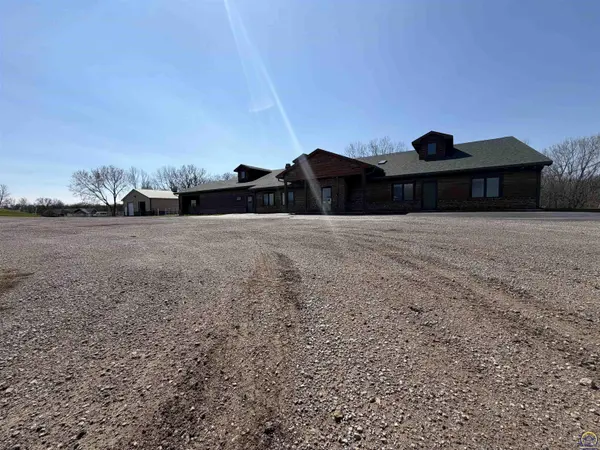 22290 US 75 HWY, Holton, KS 66436