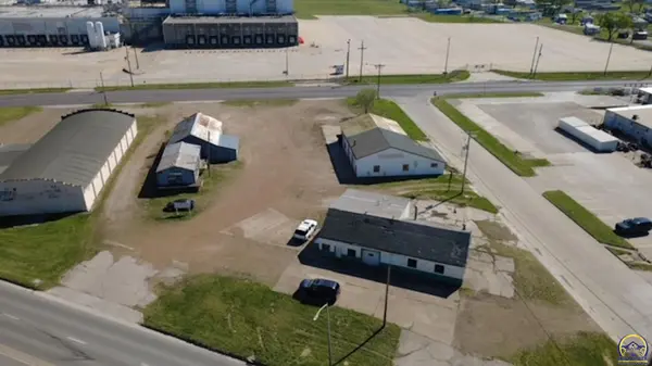 2183 W Hwy 50, Emporia, KS 66801