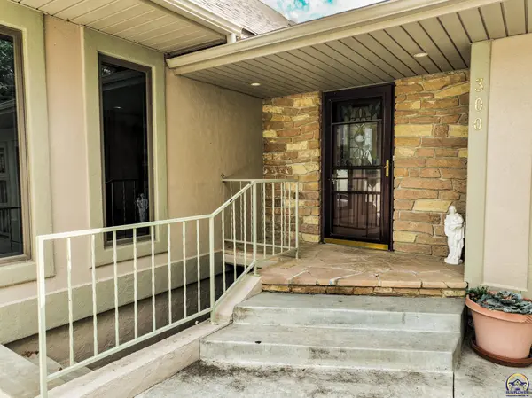 300 Durink, St. Marys, KS 66536