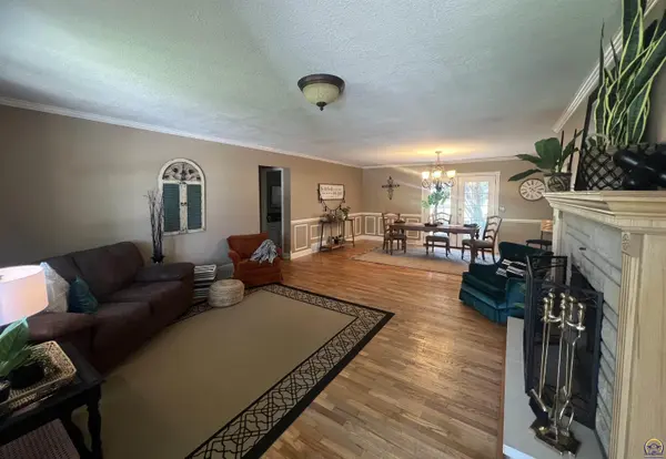 1113 Prairie St, Emporia, KS 66801