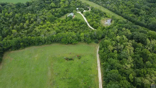 13232 178th RD, Mayetta, KS 66509