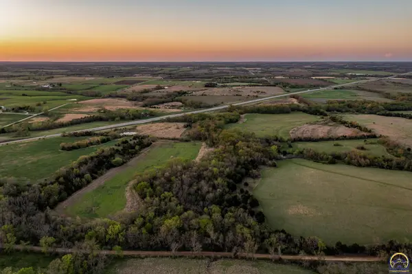 2200 Road 390, Burlingame, KS 66413