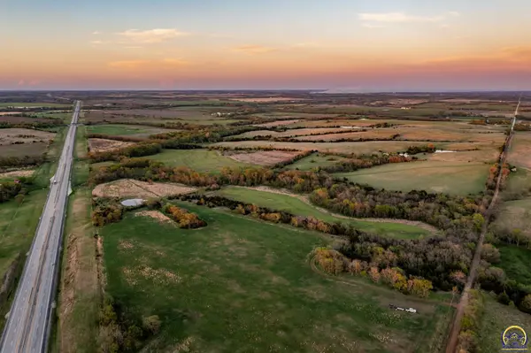 2200 Road 390, Burlingame, KS 66413