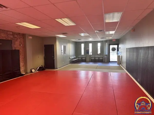 614 S Topeka AVE, Lyndon, KS 66451