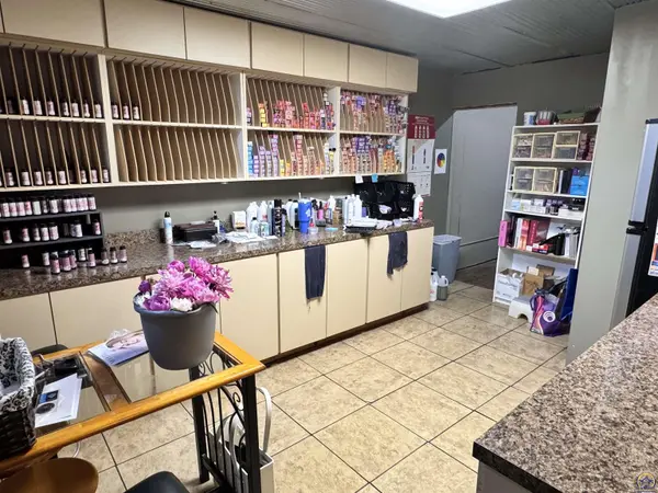 617 S Topeka AVE, Lyndon, KS 66451