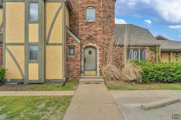 1505 Linn Street, Valley Falls, KS 66610