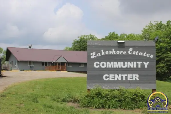9395 Delaware DR, Ozawkie, KS 66070-0000