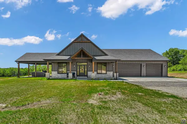 18597 190th Rd, Denison, KS 66419