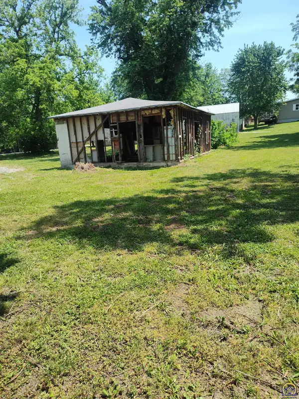 522 Indiana AVE, Holton, KS 66436