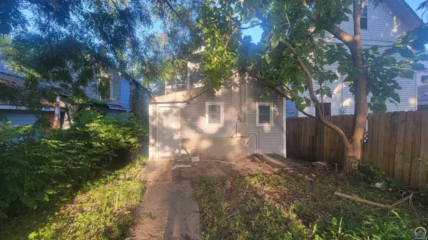 223 SW Harrison ST, Topeka, KS 66603