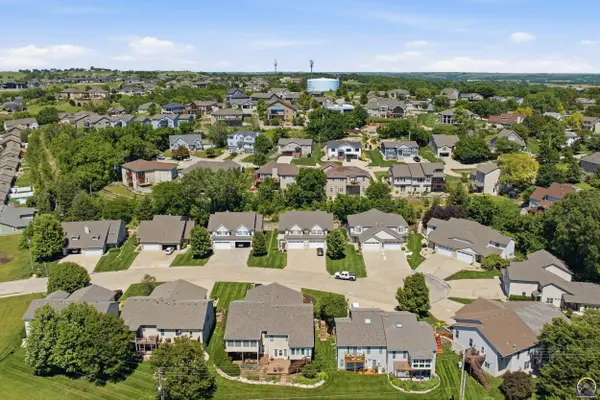 2052 Stephen Court, Manhattan, KS 66503