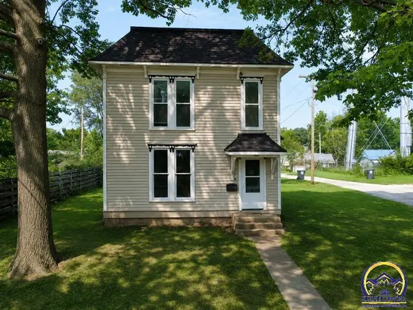 1521 1st Avenue E, Horton, KS 66439