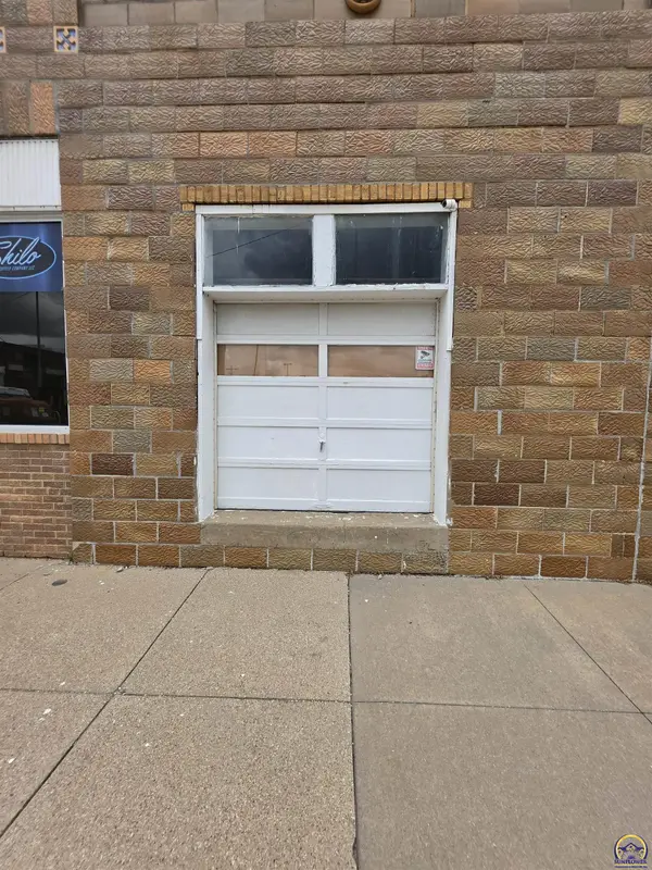 24 E 7th Ave #22 E 7th Ave, Emporia, KS 66801