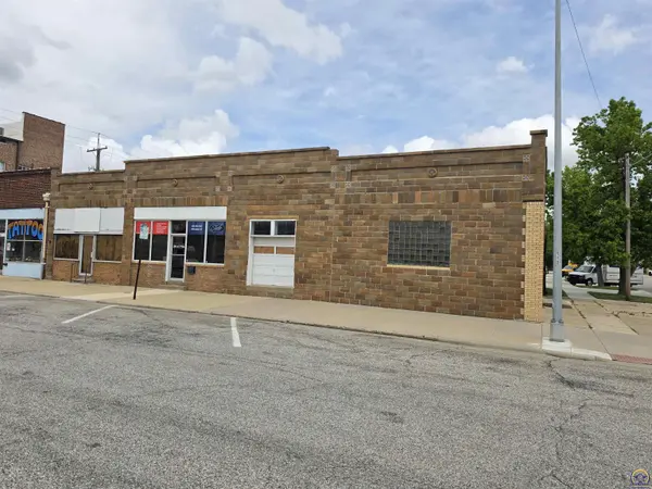 24 E 7th Ave #22 E 7th Ave, Emporia, KS 66801