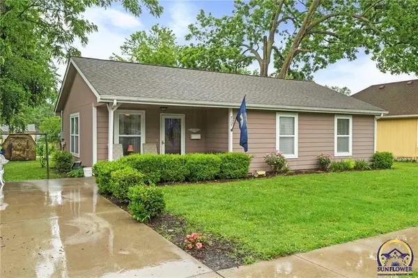 727 S Sycamore ST, Ottawa, KS 66067-3030