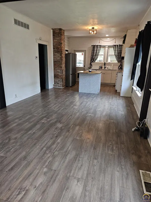 112 N 13th ST, Sabetha, KS 66534