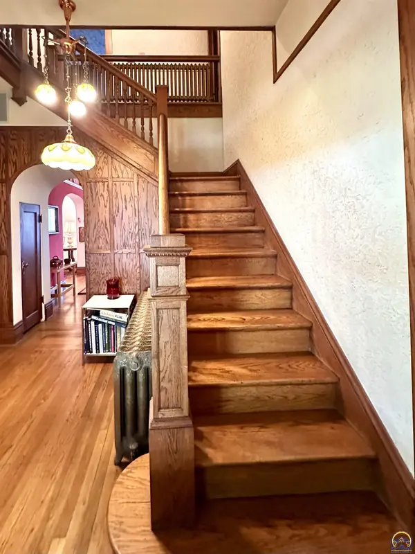 605 N Columbia ST, Council Grove, KS 66846