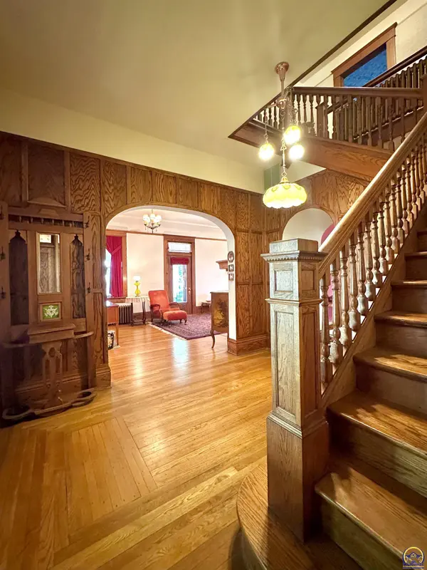 605 N Columbia ST, Council Grove, KS 66846