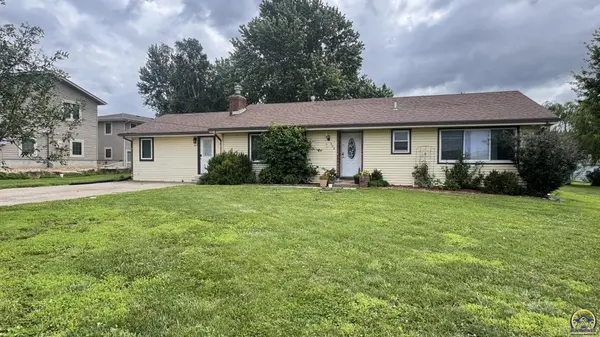 506 N Prairie St, Highland, KS 66035-4024