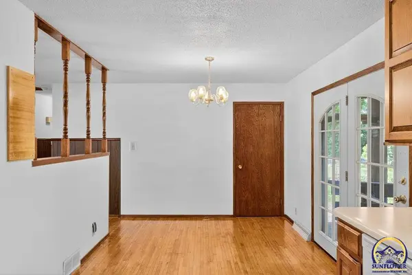 2494 Barton RD, Holton, KS 66436