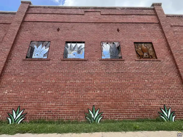 402 Merchant, Emporia, KS 66801