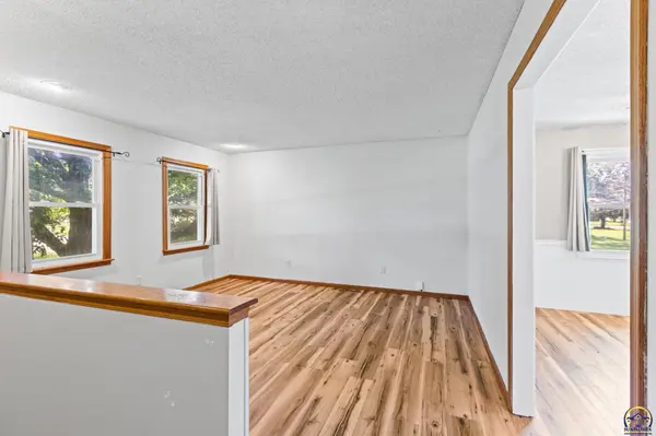 716 Shea ST, Burlington, KS 66839-1243