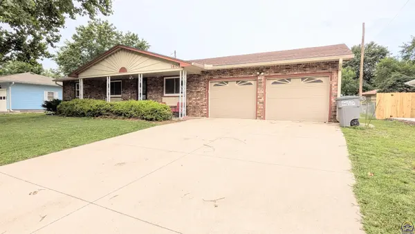 1607 Luther St, Emporia, KS 66801