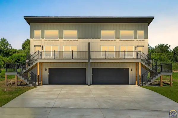 4851 NW Astor Park DR, Topeka, KS 66618