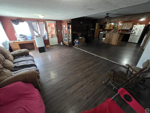 17086 114th Rd, Hoyt, KS 66440-9053