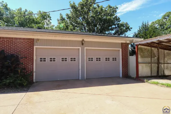414 Southwest Blvd, Madison, KS 66860
