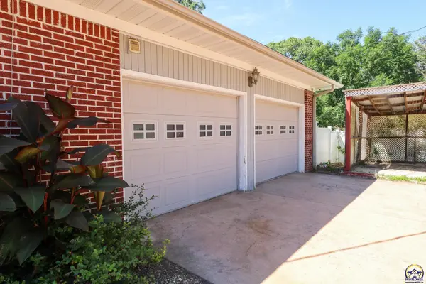 414 Southwest Blvd, Madison, KS 66860