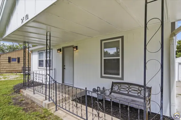 2510 SE Wisconsin AVE, Topeka, KS 66605