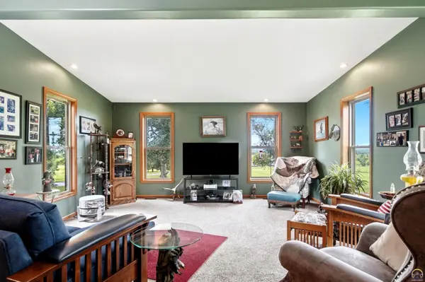 26906 Gladden RD, Maple Hill, KS 66507