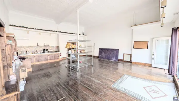 509 Commercial St, Emporia, KS 66801-4005