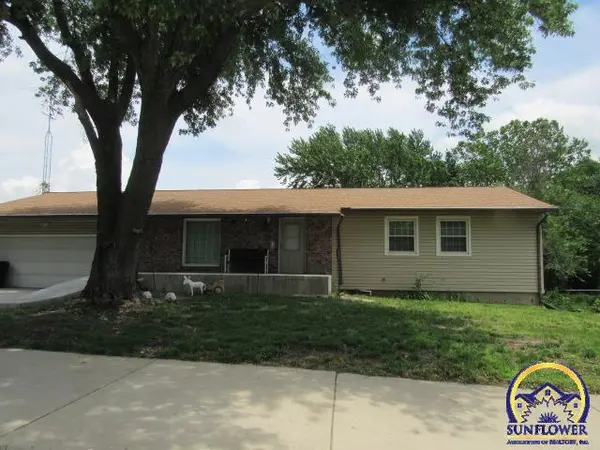 3116 SE California AVE, Topeka, KS 66605