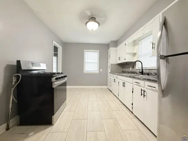 406 W Ash ST, Junction City, KS 66441