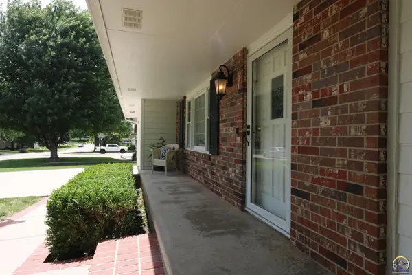2112 W 22nd Ave, Emporia, KS 66801