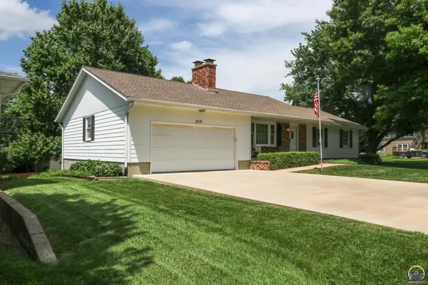 2112 W 22nd Ave, Emporia, KS 66801