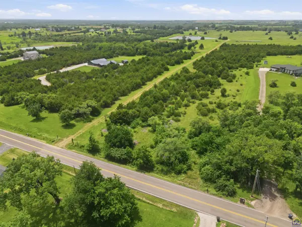 NW Rochester RD, Topeka, KS 66617