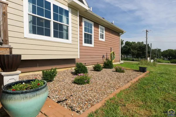 1001 Elrod Ave, Madison, KS 66860