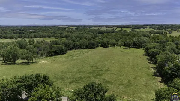 00000 Ratner RD, Tecumseh, KS 66542