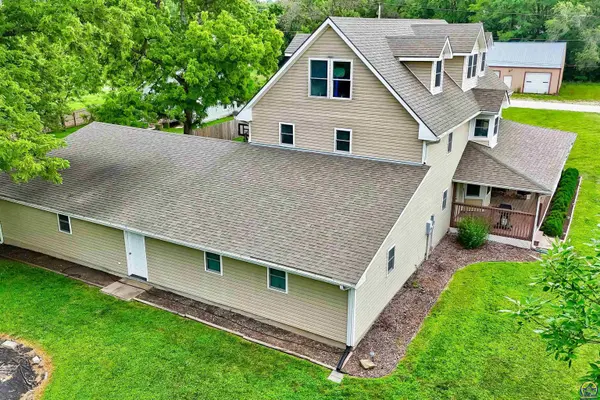 203 Shuman Rd, Circleville, KS 66416