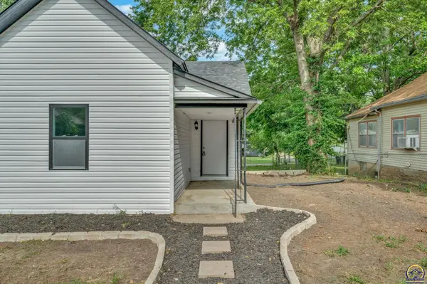 322 SW Jewell AVE, Topeka, KS 66606