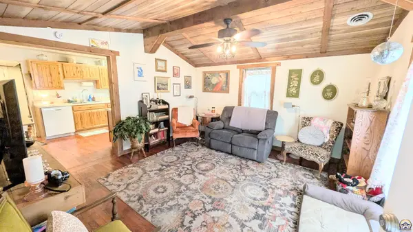 1009 Exchange ST, Emporia, KS 66801