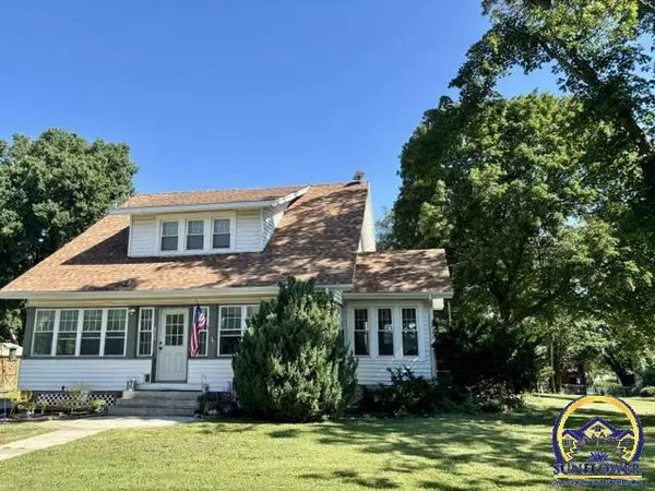 520 Atchison ST, Oskaloosa, KS 66066