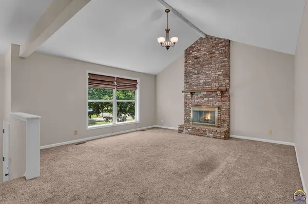 1114 SW Belle AVE, Topeka, KS 66604