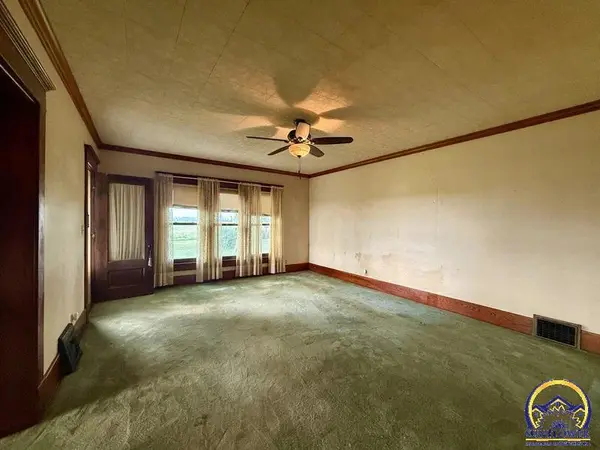 2225 Foxtail Rd, Fairview, KS 66425